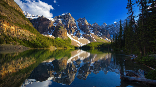 Alberta Banff in National Park and Moraine Lake