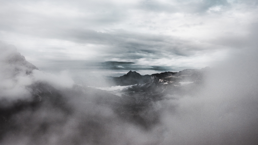 Beautiful Clouds and Mountains Peaks