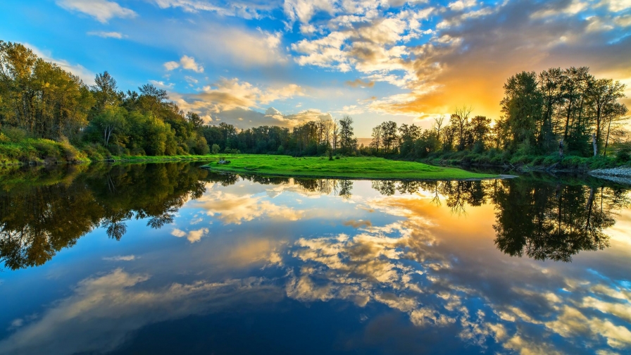 Beautiful Clouds in Sky and Lake