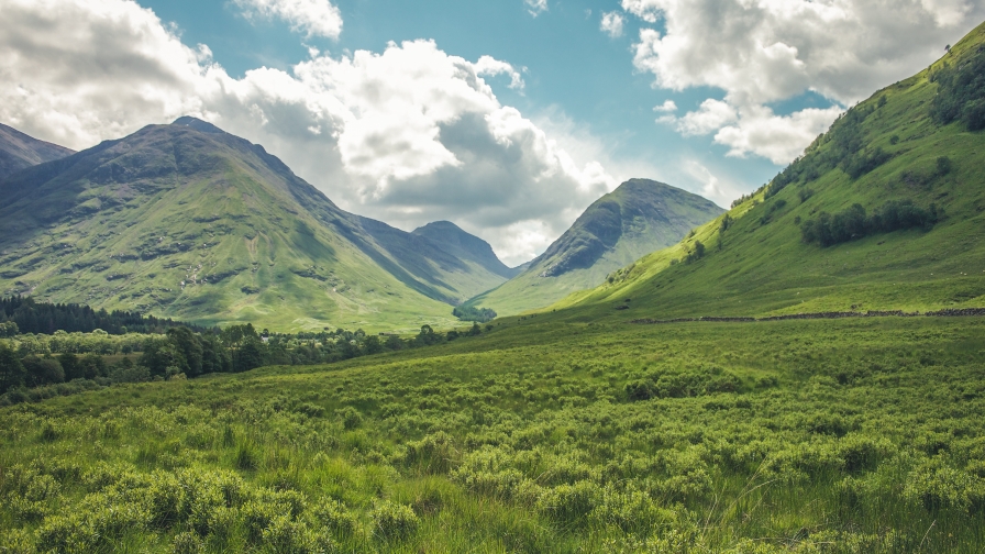 Beautiful Green Mountain Valley