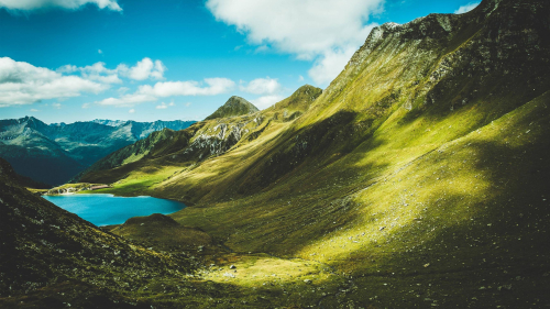 Beautiful Green Mountain Valley and Lake