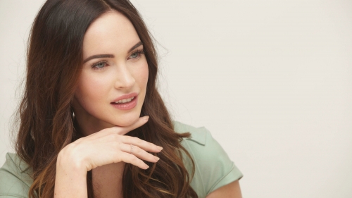 Megan Fox Beautiful Sexy Actress with Pretty Face