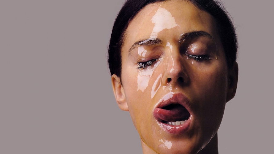Monica Bellucci in Syrup