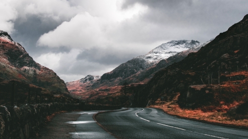 Murky Weather in Dead Valley Mountains and Road