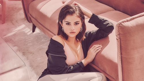 Selena Gomez Hot Beauty Girl