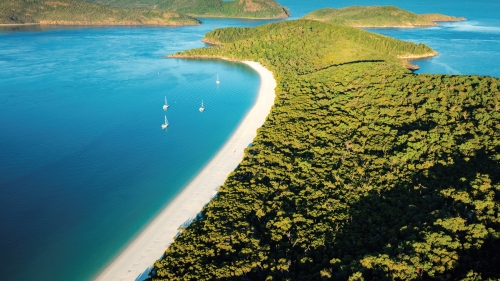 Whitsunday Islands Tourist Place in Queensland Australia