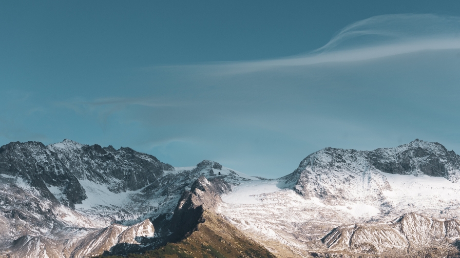 Wonderful Mountains Peaks and Snow